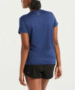 Cheap 💯 Life Is Good® Darkest Blue 'Do What You Love' Logo Crewneck Active Tee - 👩 Women 🔔 -Life Is Good®-shop zu103982502 alt 2 tm1647973711