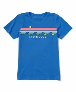 Hot Sale 😍 Life Is Good® Royal Blue Retro Wave Strip Tee - 👩 Women & Plus ✨