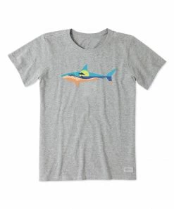 Top 10 ❤️ Life Is Good® Heather Gray Sharkscape Crusher Crewneck Tee - 👩 Women & Plus 🎁