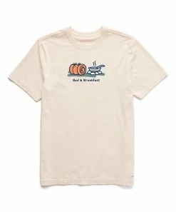 Cheapest 🥰 Life Is Good® Putty White 'Bed & Breakfast' Crusher Crewneck Tee - Men 🎁