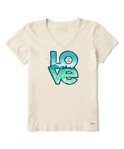 Best reviews of 🌟 Life Is Good® Putty White 'Love' Landscape Crusher-Lite Crewneck Tee - 👩 Women & Plus 🌟