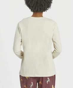 Coupon 😍 Life Is Good® Putty White 'Woofmas' 🦮 Dog Long-Sleeve Tee - 👩 Women 🥰 -Life Is Good®-shop zu109082421 alt 2 tm1663958465